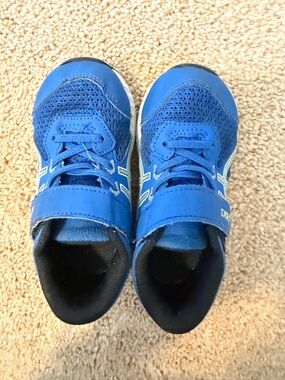 Asics Contend Kids Blue Velcro Sneakers with Mesh Upper